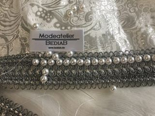 Perlenstickerei Aschenbrödels Brautkleid